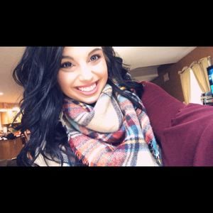 Meet your Posher, Anniedale